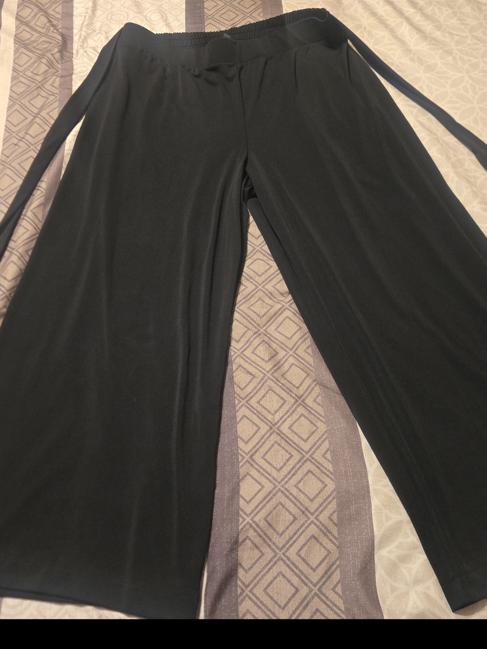 Large Adrianna Pappell Black Wide-Leg Women’s Pants